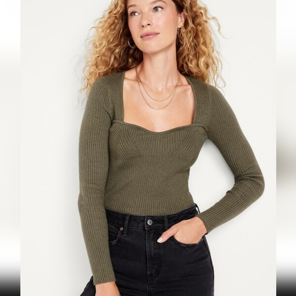Old Navy Green Fitted Ribbed Knit Long Sleeve Sweater With Sweetheart Neckline